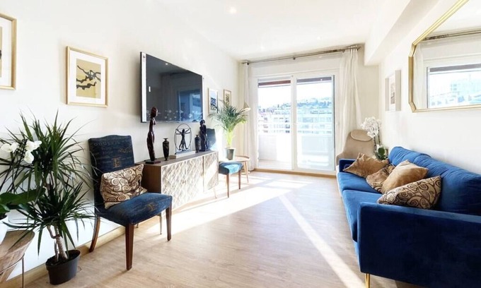 San Sebastian Centro Apartamento | The Paradise: Luxurious flat, parking, jacuzzi, terrace, new