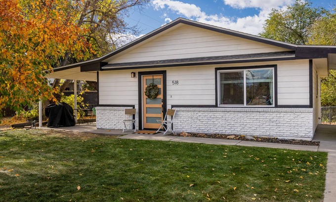 Montrose Casa | The Pathside Cottage