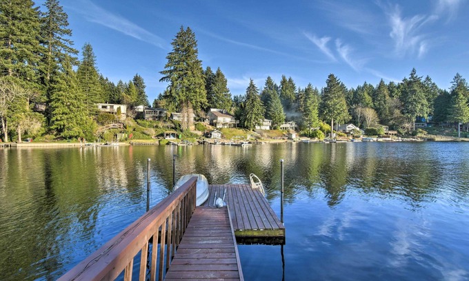 East Olympia Casa | 'The Peacock House' - Waterfront Home w/ Hot Tub!