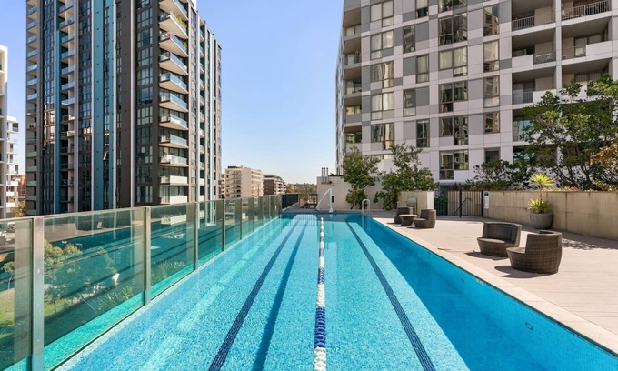 Wolli Creek Apartamento | The Peak Resort style Balcony Abode in the Metro
