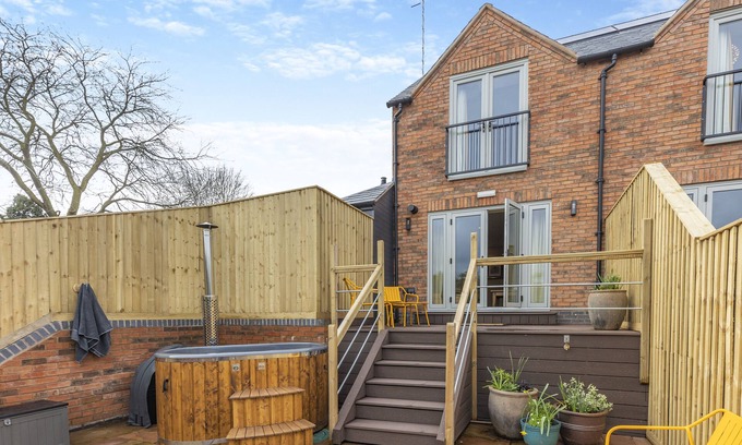 Pershore Casa | The Pear Tree - Pershore