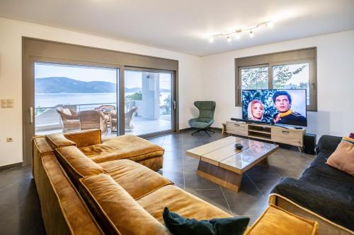 Salamis Casa | The Pearl of Salamina, a stylish seaside retreat