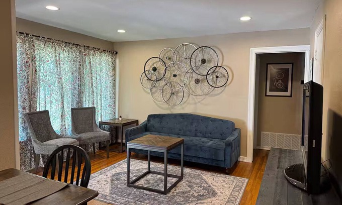 Wichita Falls Casa | The Pedal Pad - 3 BED/1 BATH @ central location