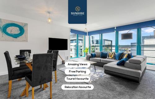 Dundee Apartamento | THE PENTHOUSE- INVOICE and REDUCED PRICE only via SUNRISE SHORT LETS DUNDEE, Spacious, Stunning Views, Foosball Table, 3 Large Rooms, Central Location, River Front, 1 Min From Tay Bridge, V&A, Train Station, City Centre, Lift Access, Free Parking & WiFi