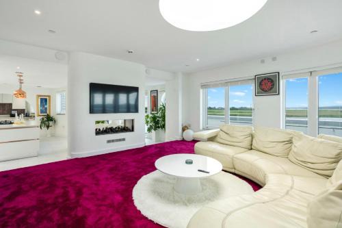 Milford on Sea Apartamento | The Penthouse - Marine House