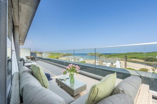 Porth Casa | The Penthouse, Oasis Sands