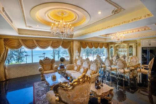 Rawai Hotel | The Penthouse Seaview Rawai Beach Phuket by Benya Group - Free Airport Pick Up