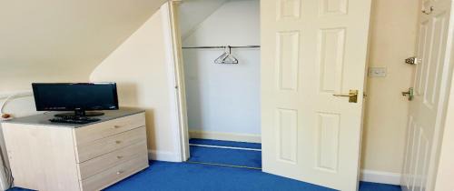 Staines Casa | The Penton Guest House