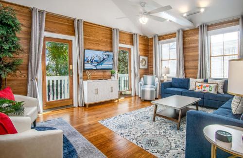Downtown Apartamento | The Perch on Duval