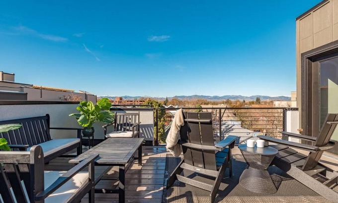 Berkeley Casa | The Peregrine Rooftop Deck Mtn View Sleeps 4