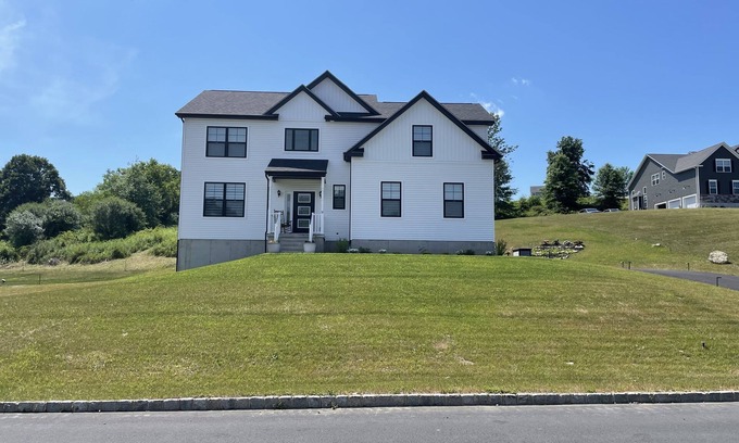 Washingtonville Casa | The Perfect Essential Getaway!