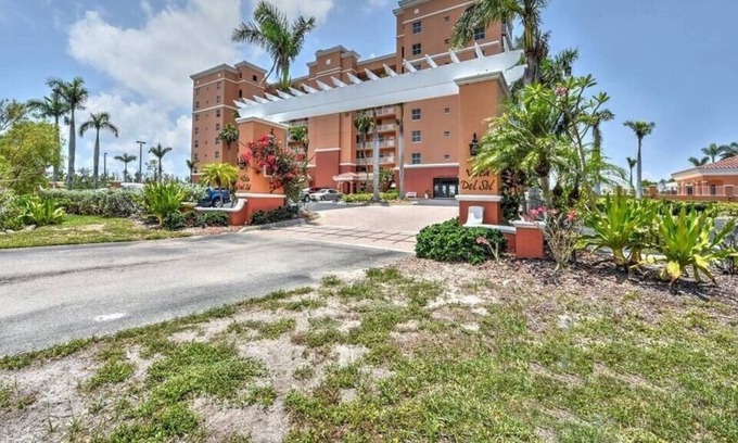 Burnt Store Marina Condominio | The Perfect Getaway - Burnt Store Marina