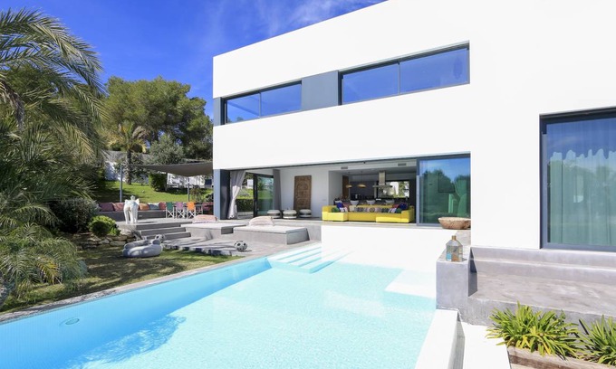 Puig Manya Villa | 390 m² Villa ∙ 5 habitaciones ∙ 10 personas