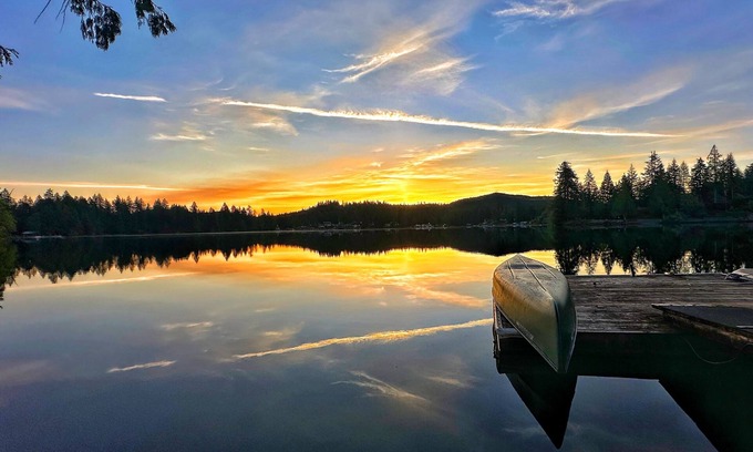 Shelton Cabina | ¡Ven a alojarte en la casa de Ellie en Lake, en Lost Lake!