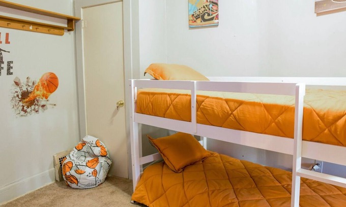 Cleveland Casa | The Perfect Place for Your Stay!