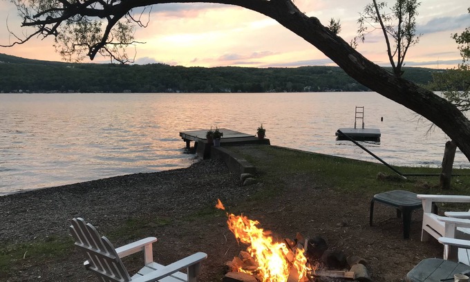 Hammondsport Cabaña | Gran lugar para toda la familia! Playa natural; ¡Un legado de diversión y confort!