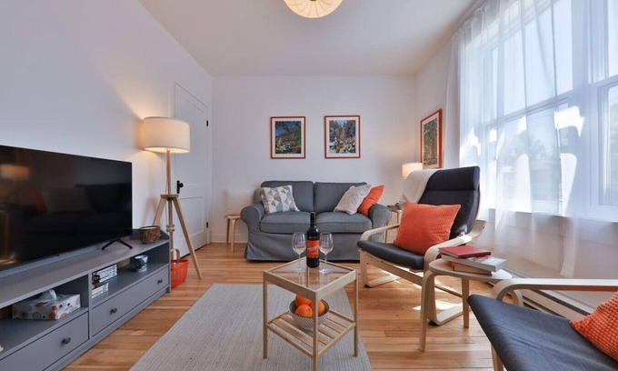 St. Jerome Apartamento | The right door. 2 bedroom cozy apartment in the middle of Saint-Jérôme