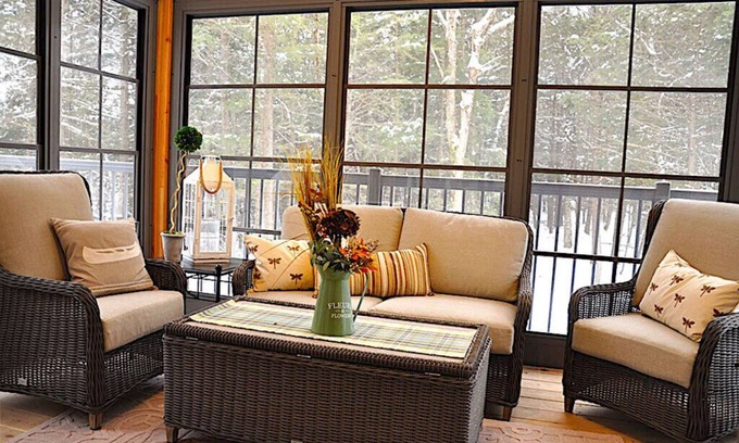 Trent Lakes Cabaña | The perfect winter escape for couples or small families!