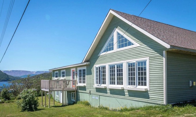 Norris Point Chalet De Esquí | El Peridot Chalet - donde la belleza y la paz se unen