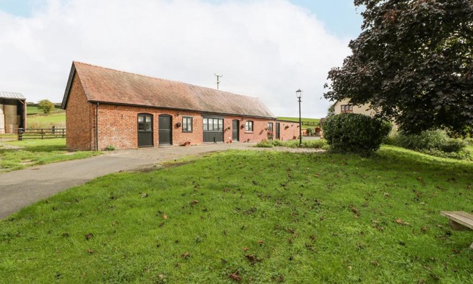 Usk Casa | The Pheasant One