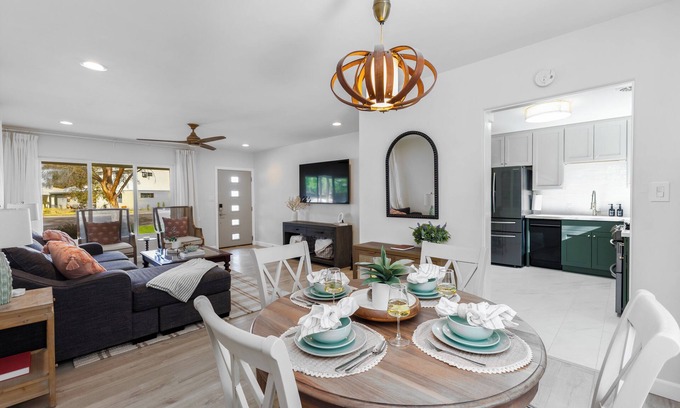 Alhambra Casa | The Phoenix Stay – Cozy 3BR Retreat with AC & WiFi in the Heart of Phoenix!