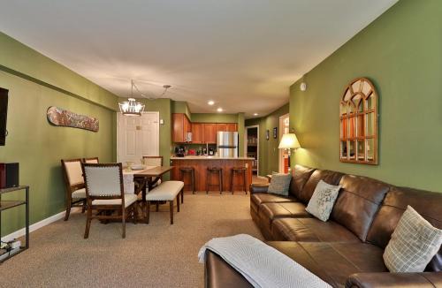 Killington Apartamento | The Pico Escape- 3BR 2BA Ski On Ski Off at Pico Mountain, Close to Killington, condo