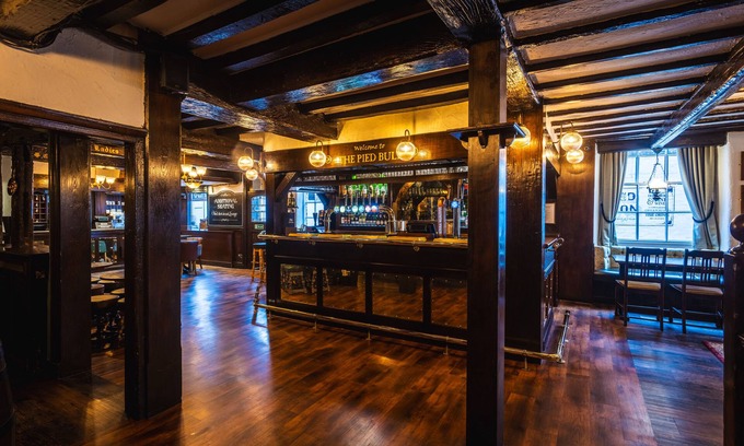 Chester Hotel | The Pied Bull