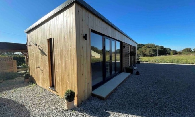 Abbess Roding Cabina | The Piggery - a Kentish countryside retreat!