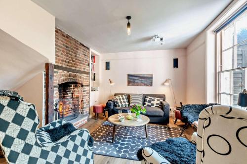 Deal Casa | The Pilot