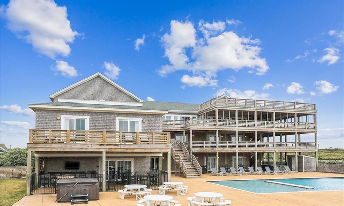 Pine Island Casa | The Pine Island Lodge-- Spectacular 28 BR Oceanfront in Corolla