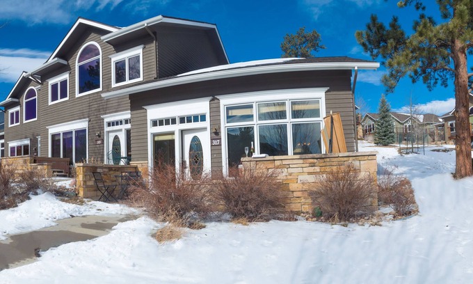 Stanley Hills Condominio | The Pinecone Cottage, private hot tub w/ mountain views!