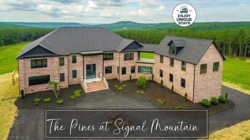 Signal Mountain Casa | The Pines at Signal Mountain with Hot Tub