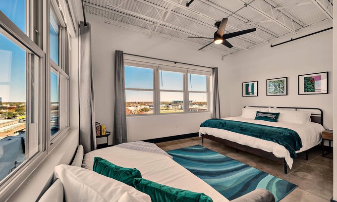 Brazos Condominio | The Pink Cheetah, Luxury Condo in Downtown Waco