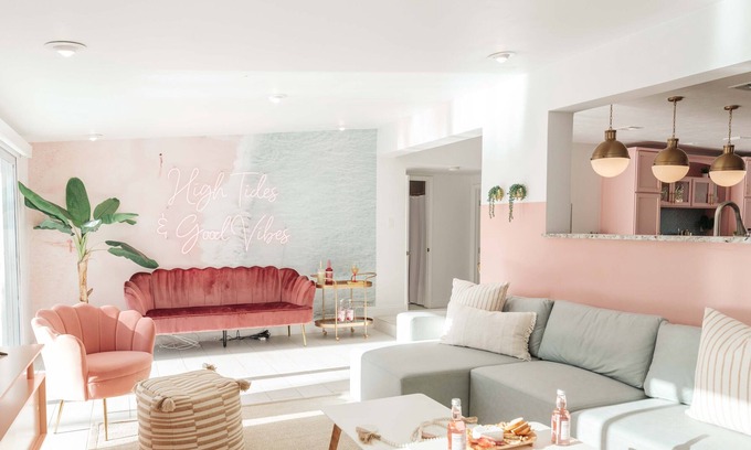 South Corals Casa | The Pink Flamingo