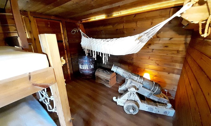 Saint-Francois Casa | The Pirate Ship