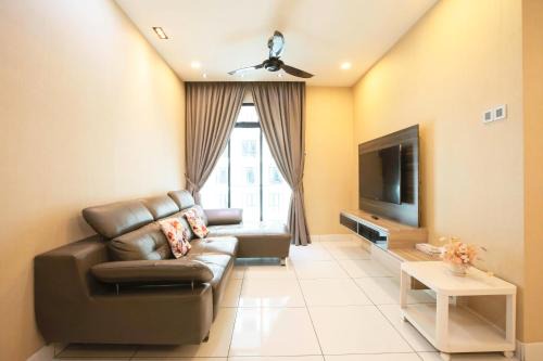 Taman Bukit Mewah Apartamento | The Platino 2BR Paradigm Mall JB WIFI NETFLIX #Near Sutera Mall