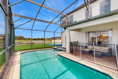Crescent Lakes Casa | The Play and Stay House