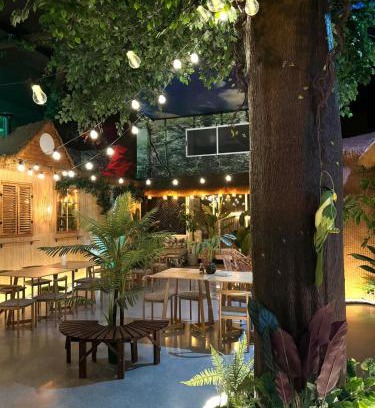 L'Olivereta Hostal | The POD Suite Hostel Village