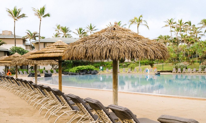 Poipu Complejo | The Point at Poipu - 2 BEDROOM PARTIAL OCEAN VIEW 1 KING 2 TWIN OR 1 QUEEN STE
