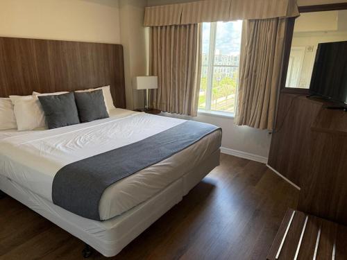 Florida Center Apartamento | The Point Hotel & Suites - 503 Luxury - Pool view - Close to Universal