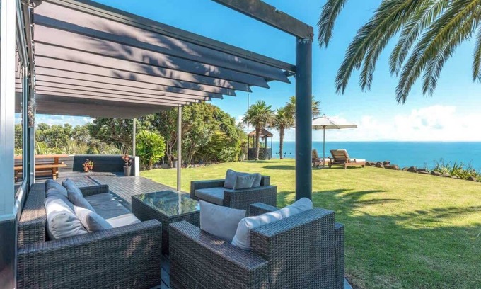 Onetangi Casa | The Point - Stay Waiheke