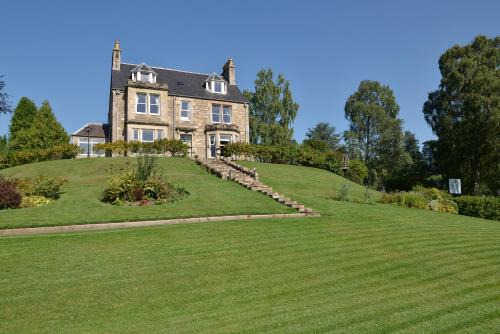 Pitlochry Casa | The Poplars Guest House