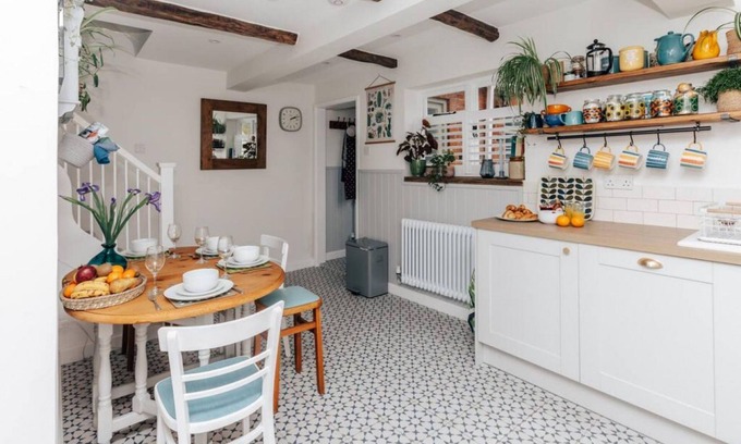 Henley-on-Thames Casa | The Poppies - From 150 Per Night