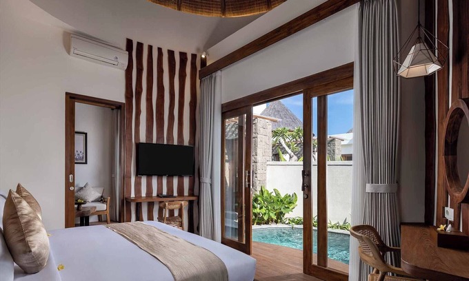 Batu Bolong Hotel | The Prime Canggu Bali