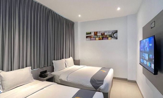 Medan Hotel | The Quadrant Hotel KNO