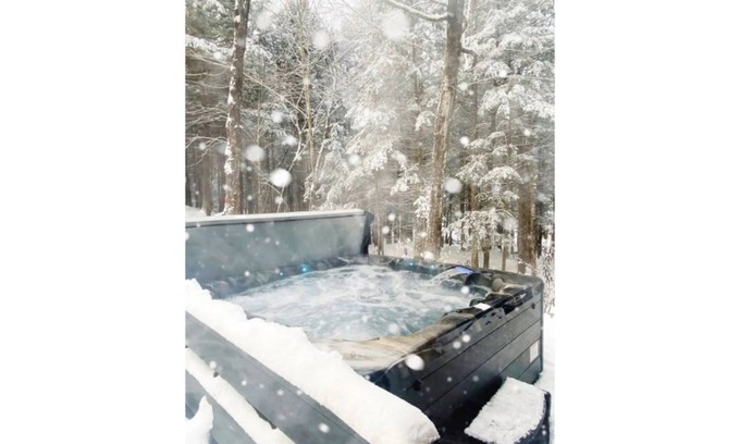 West Hartford Casa | The Quechee Haus: VT Retreat with Outdoor Hot Tub