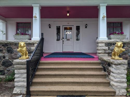 Sturgeon Bay Apartamento | The Queen
