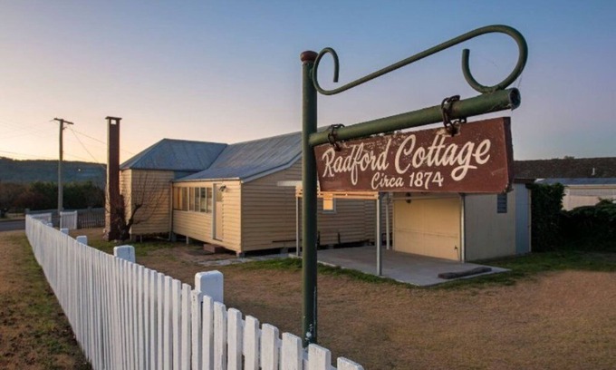 Stanthorpe Cabaña | The Radford Couples Cottage Heart of Stanthorpe