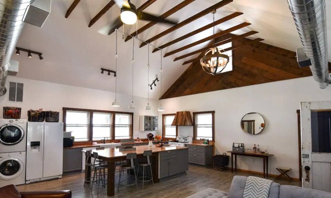 Samoa Apartamento | The Ranch House at Humboldt Bay Social Club