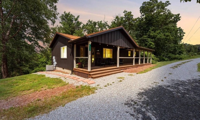Creola Casa | The Ranch House sleeps 7